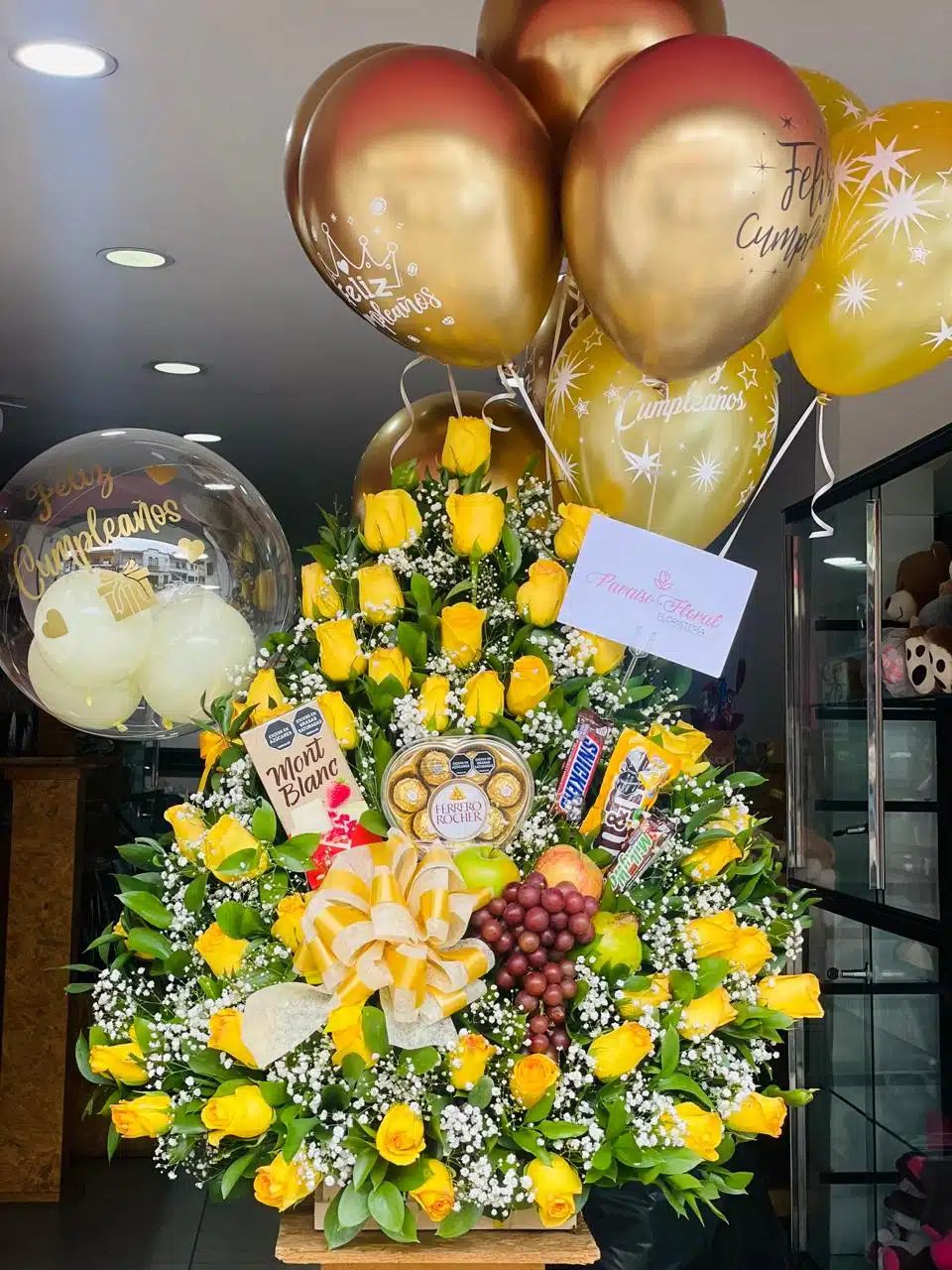 ramo grande de rosas amarillas