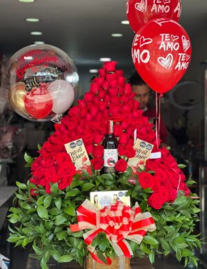 Super piramide rosas rojas