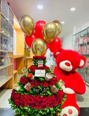 Ramo grande con peluche rojo